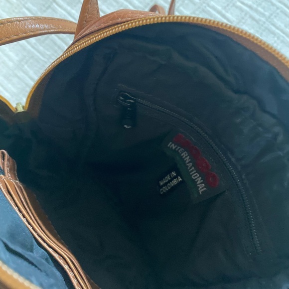 Hobo vintage brown leather purse. - Picture 8 of 12